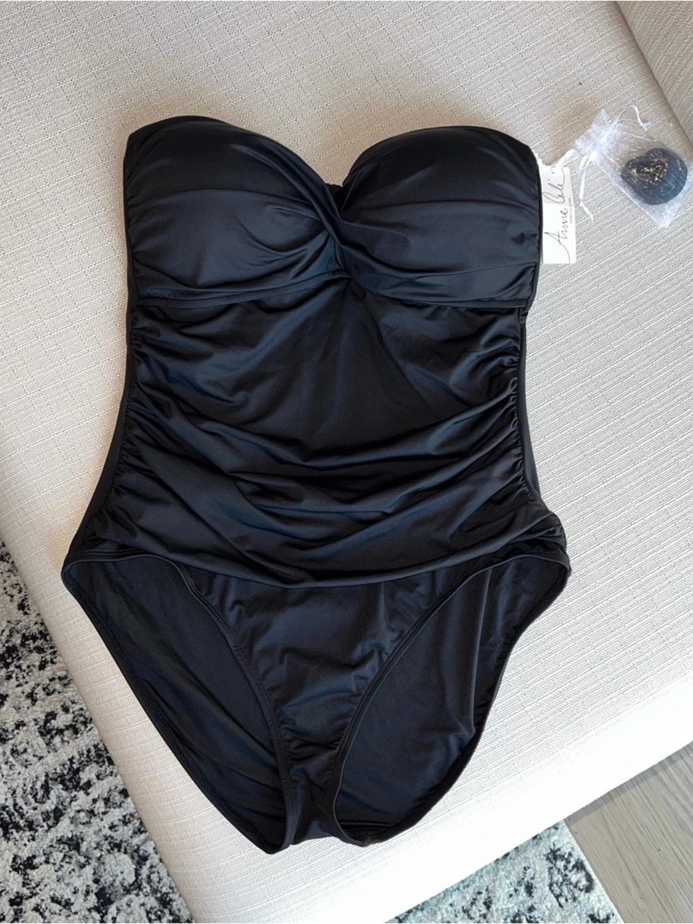 NWT Anne Cole Women’s One-Piece Swimsuit
Black Twist Front Ruched Size: 6 - Picture 6 of 6